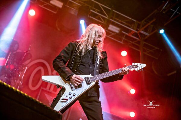 Saxon 3
